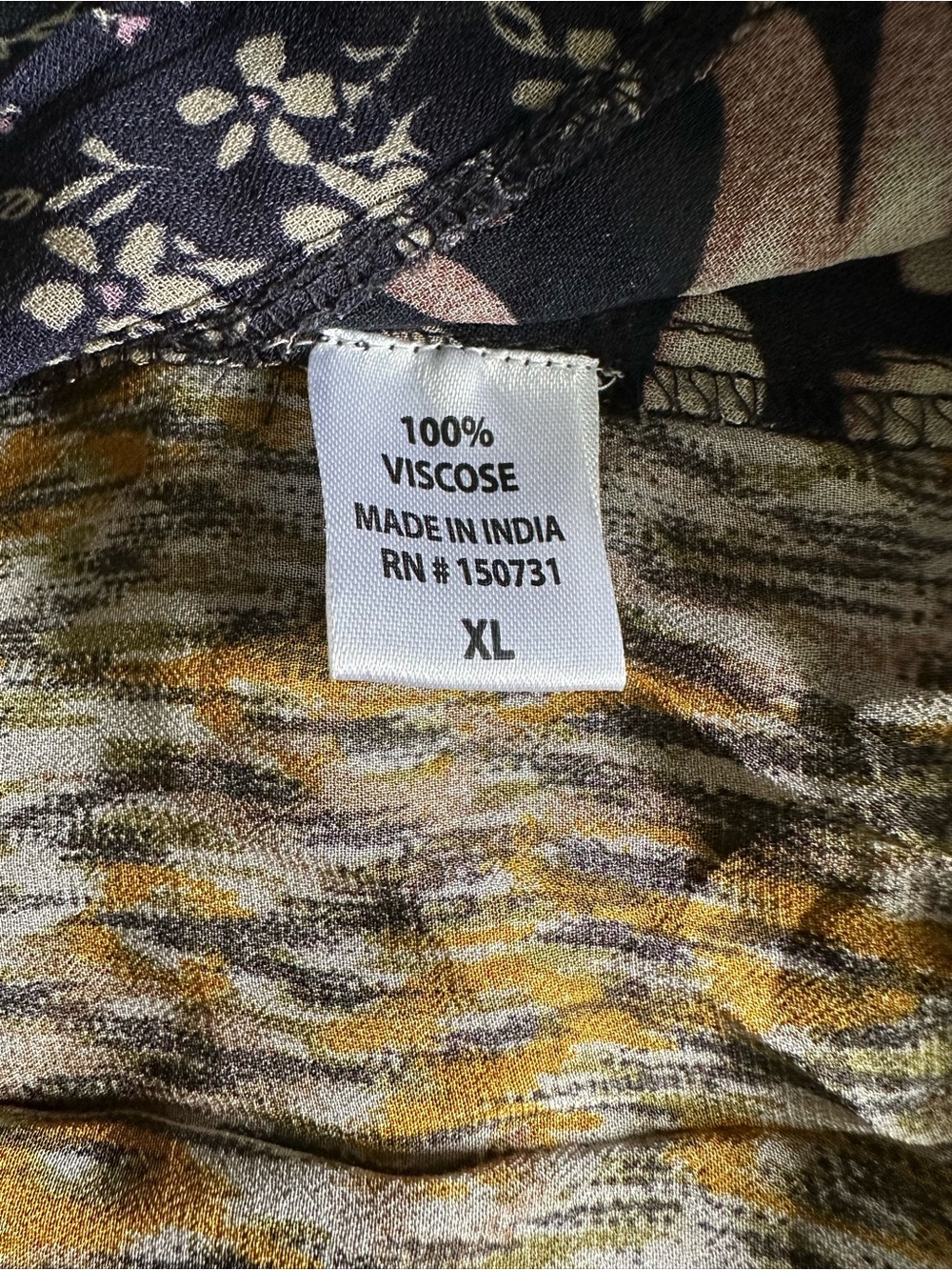 201 NWT Young Threads Mixed-Print V-Neck Blouse in Olive, Black and Pink - Picture 4 of 6